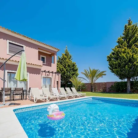 Fabulous Linked In Armacao De Pera, Algarve Armacao de Pera
